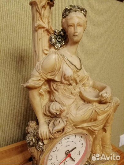 Советские каминные часы из колкого пластика