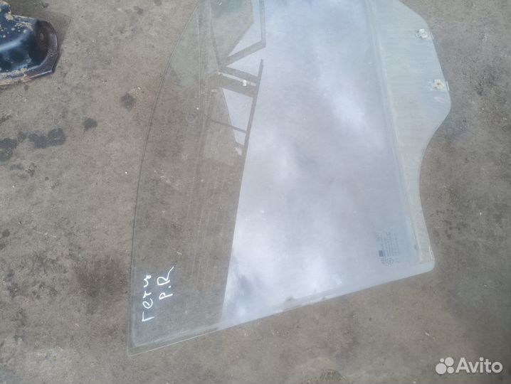 Стекло передний правой двери Hyundai Getz