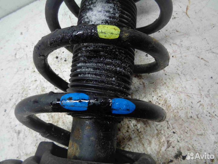 Амортизатор передний R Kia Sorento 2 XM