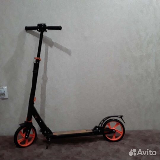 Самокат взрослый с большими колесами