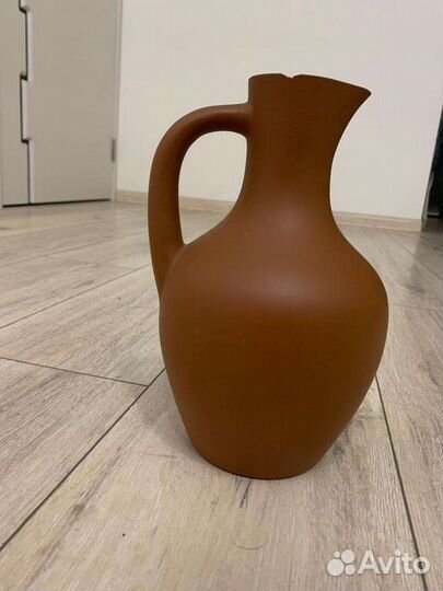 Глиняный кувшин