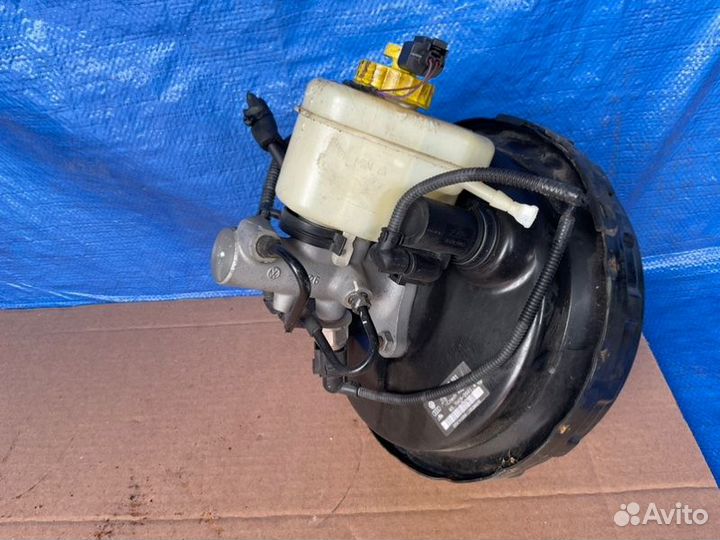 Главный тормозной цилиндр Volkswagen Touareg 7L