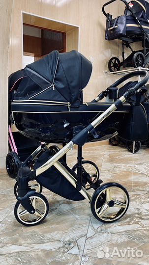 Коляска Adamex Chantal 2 в 1