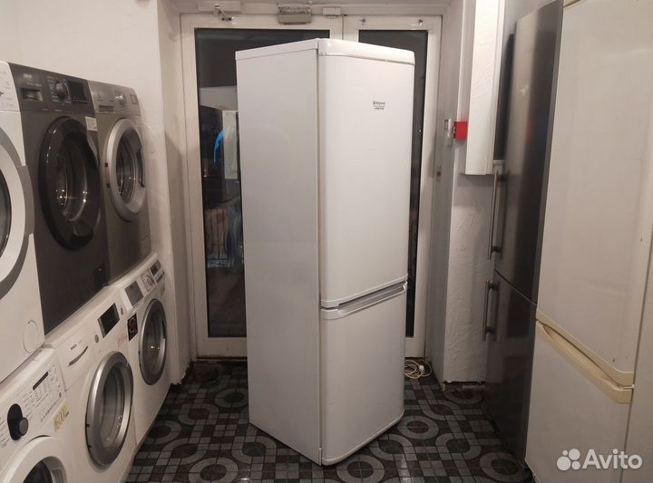 Холодильник бу HP Ariston нa гарантии