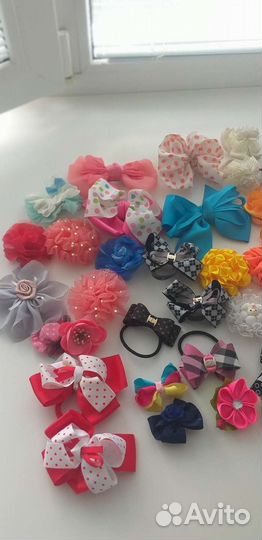 Банты, заколки, резинки для волос Школьные