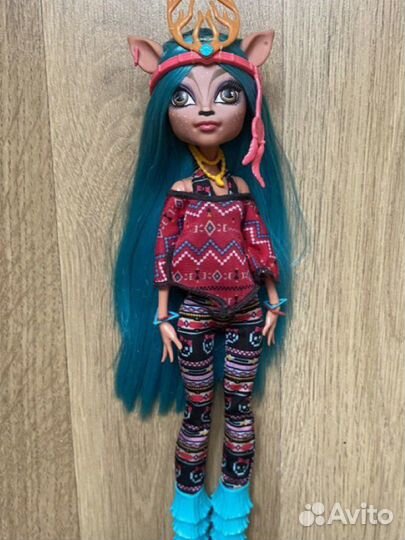 Monster high Иси Дауденсер