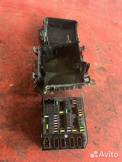 Блок предохранителей Рено Флюенс Fluence 2012