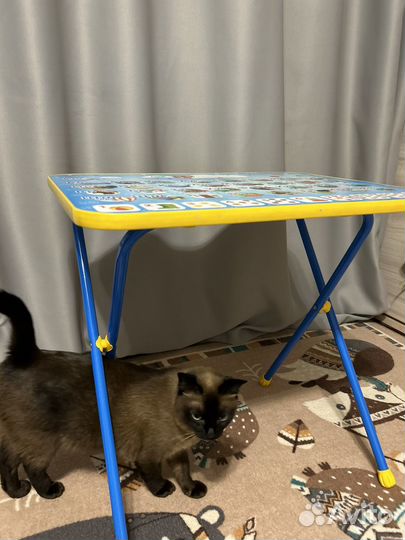 Детский стол