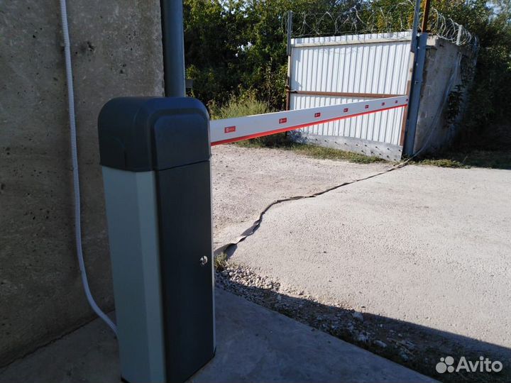 Шлагбаум Алютех