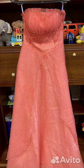 Платье в пол