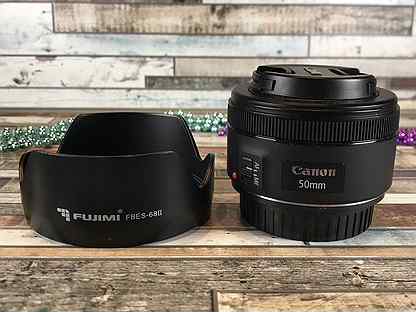 Объектив Canon EF 50mm f/1.8 STM с блендой