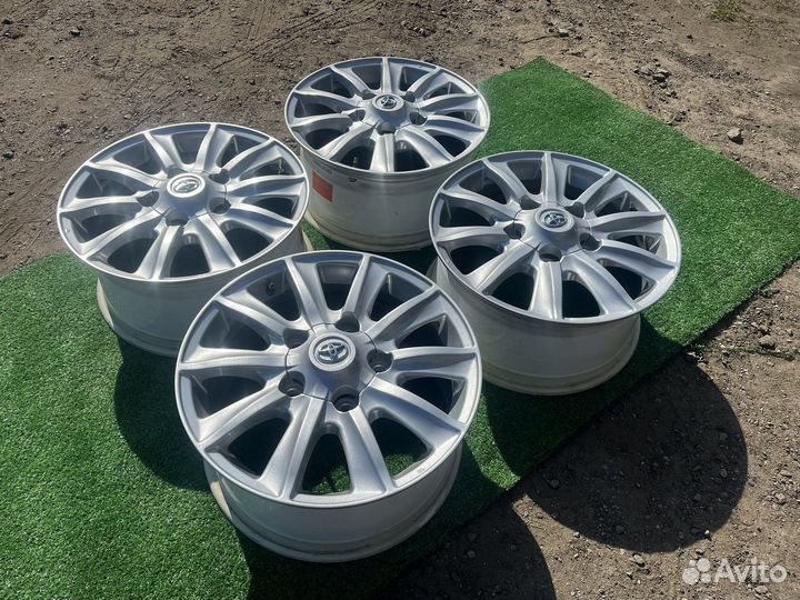 Литые диски R17 5x150 Toyota