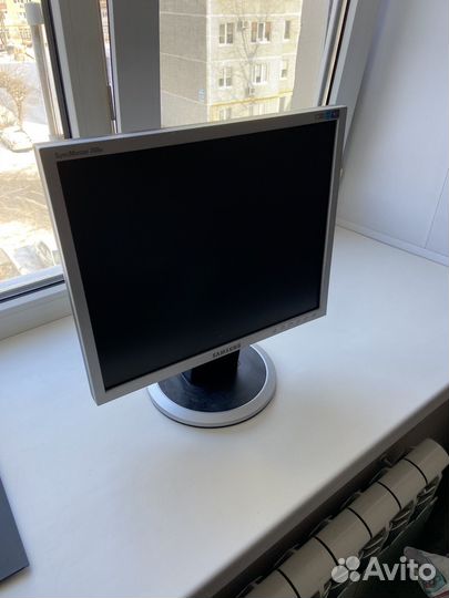Монитор Samsung 75гц
