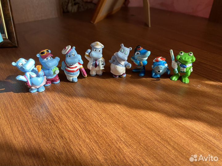 Игрушки из киндеров и боксов