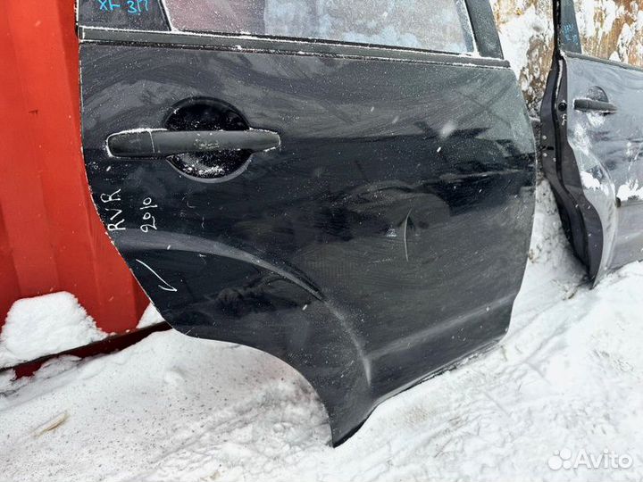 Задняя правая дверь Mitsubishi Outlander 2 XL