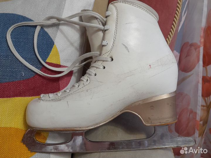 Коньки для фигурного катания профессиональные