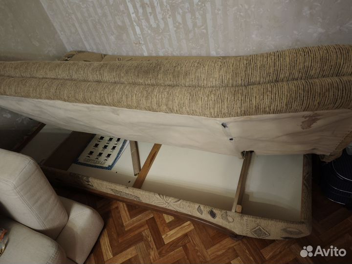 Диван книжка б/у