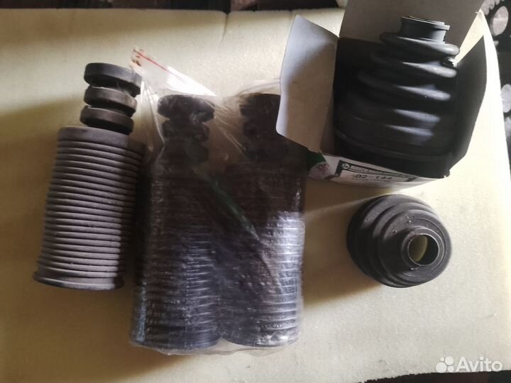 Пыльник амортизатора тойота корона премио