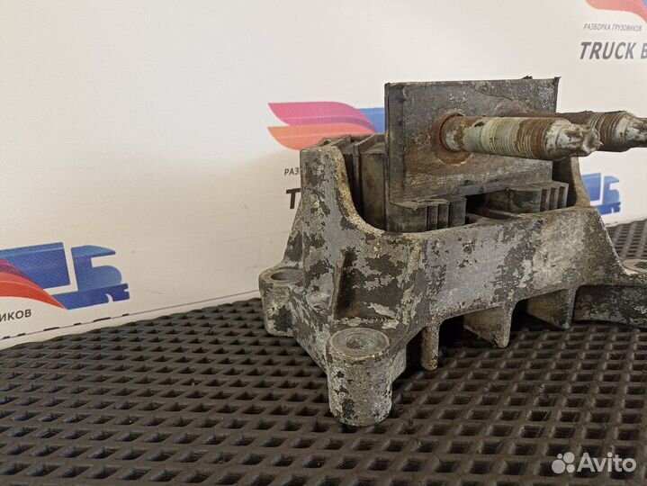 81962100597 Подушка двигателя задняя