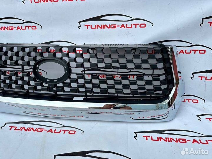 Решетка радиатора Toyota Tundra M4777