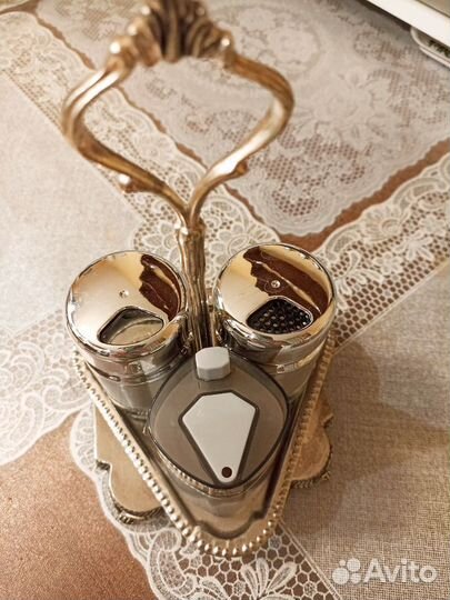 Подставка с баночками для специй