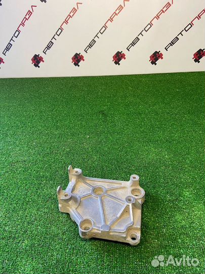 Кронштейн крепления кондиционера Hyundai sonata ef