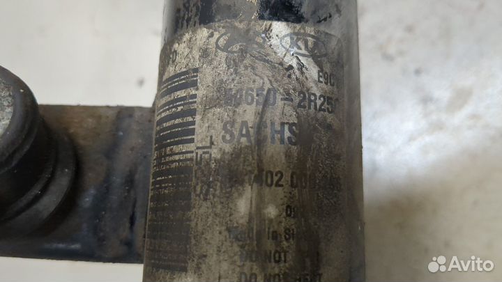 Амортизатор подвески левый передний Hyundai i30