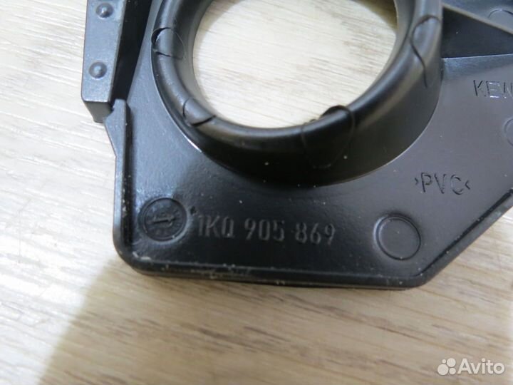 Накладка замка зажигания Volkswagen Tiguan