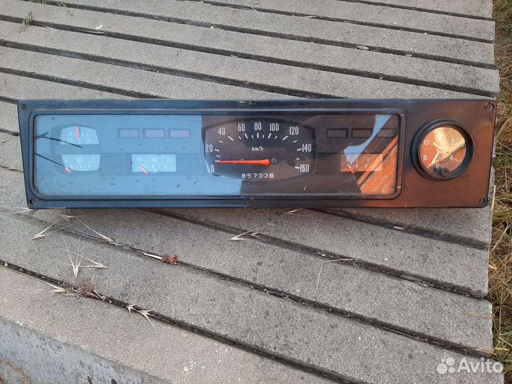 Щиток приборов Газ 24