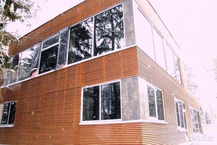 Окно в коттедж