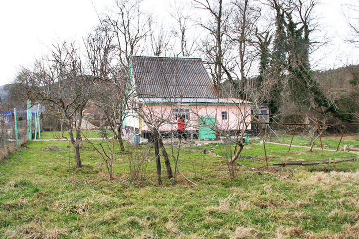 Дом 49 м² на участке 5,6 сот.