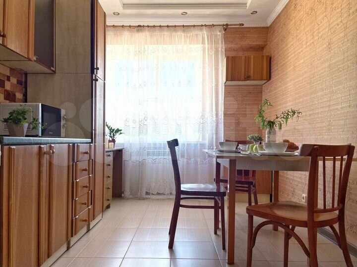 2-к. квартира, 72 м², 7/7 эт.