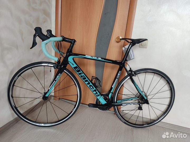 Новый шоссейный карбоновый велосипед Bianchi