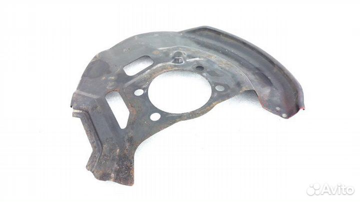 Пыльник тормозного диска передний правый Nissan