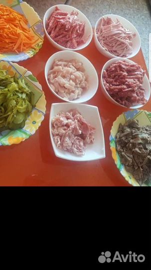 Солянка мясная сборная, борщ