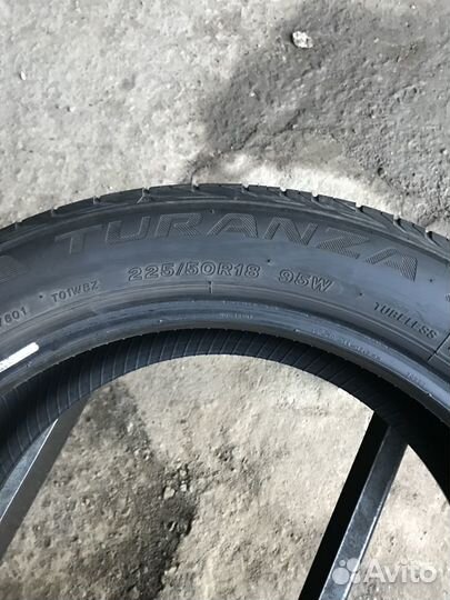 Bridgestone Turanza T001 225/50 R18