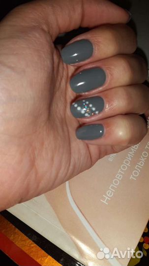 Делаю маникюр и педикюр