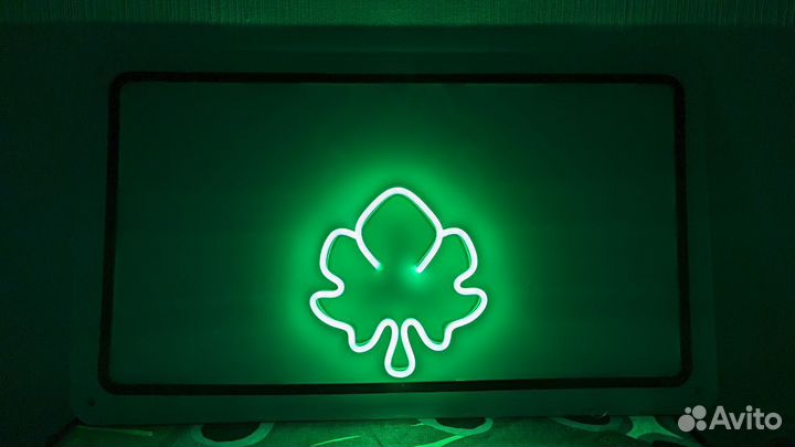 Неоновая вывеска