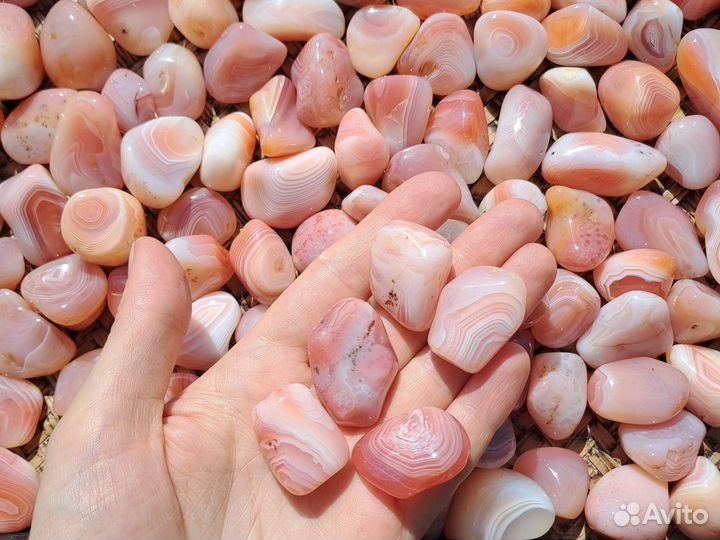 Полосчатый кружевной агат