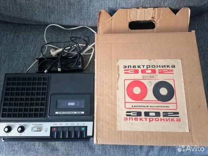 Кассетный магнитофон