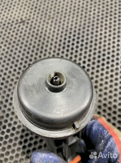 Клапан вакуумный Ауди A6 C5 2.4 Audi А6