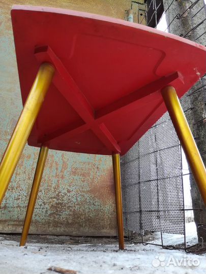 Расписной столик, для игры вашего малыша