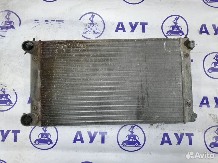 Радиатор основной Фольксваген Джетта