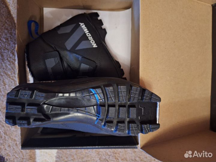 Ботинки лыжные на липучках 34 размер