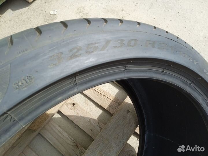 Pirelli P Zero 325/30 R21