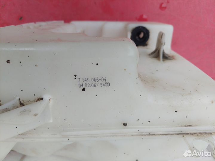 Бачок омывателя BMW 5 E60