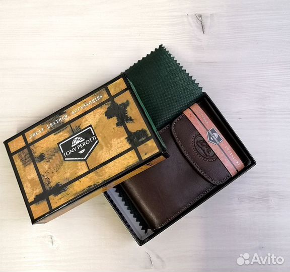 Кредитница/визитница, нат. кожа Tony Perotti новая