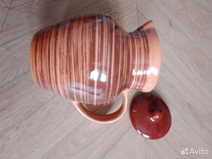 Глиняный кувшин