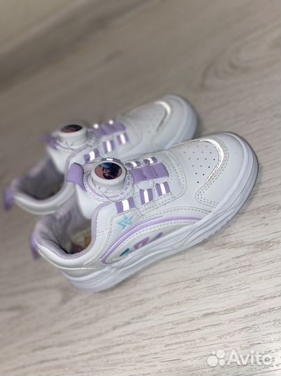 Кроссовки для девочки 30 размер