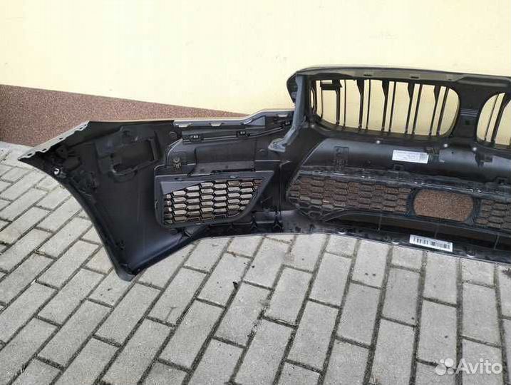 Передний бампер на BMW G30 G31